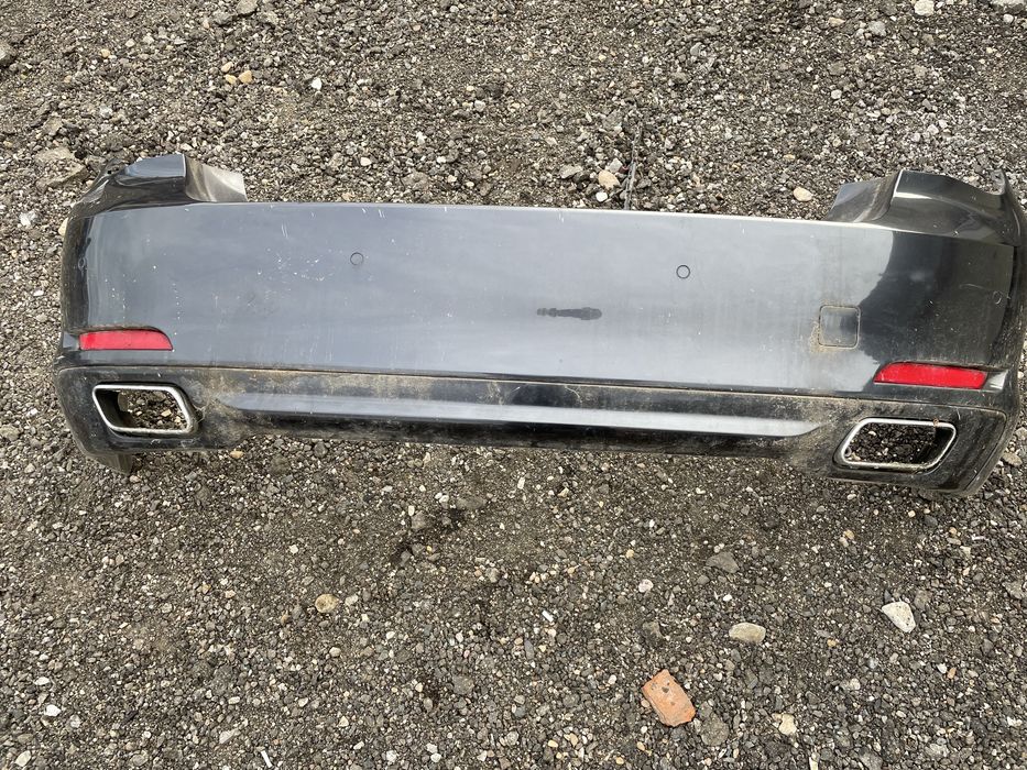Bara spate bmw f01 730 cu senzori  evacuare dubla