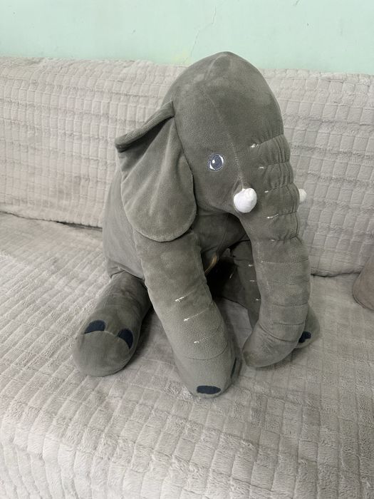 Продается игрушка слон