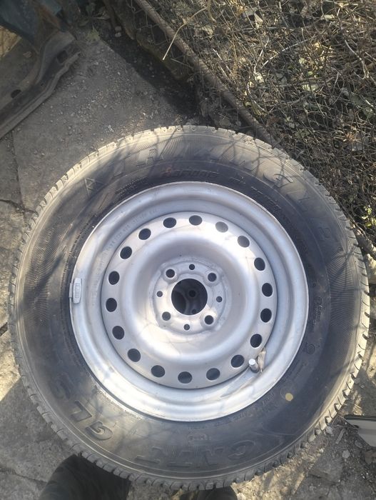 Продам комплект новой летней резины