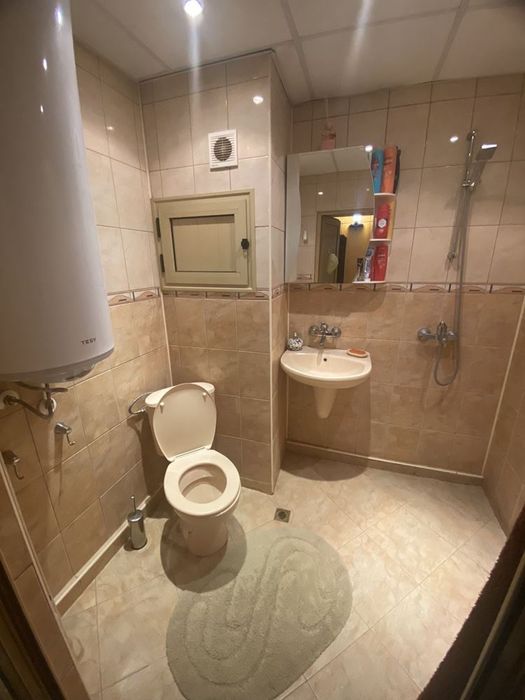 Продава се Тристаен апартамент в Плевен, Дружба 3 - 82 кв.м за 1464 €/кв.м - Снимка #11