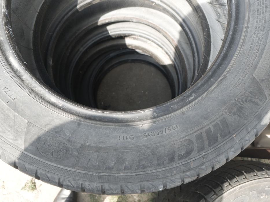 Vând 4 anvelope Michelin