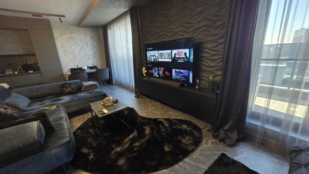 Продава се Едностаен апартамент в Пловдив, Център - 97 кв.м за 867 €/кв.м - Снимка #1