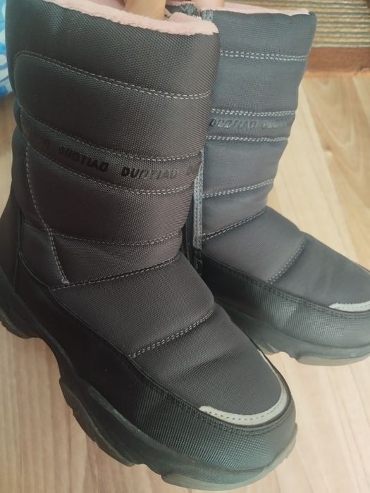 Продам детские сапожки натуралка