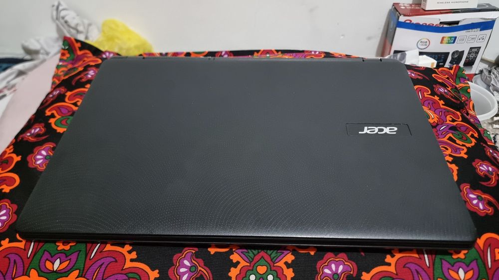 Acer notebook kundalik ishlar uchun munosib yangidek holati ideal