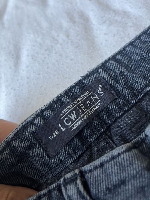 Тъмносини дънкови шорти LCW – W28, отлично състояние, 30лв.