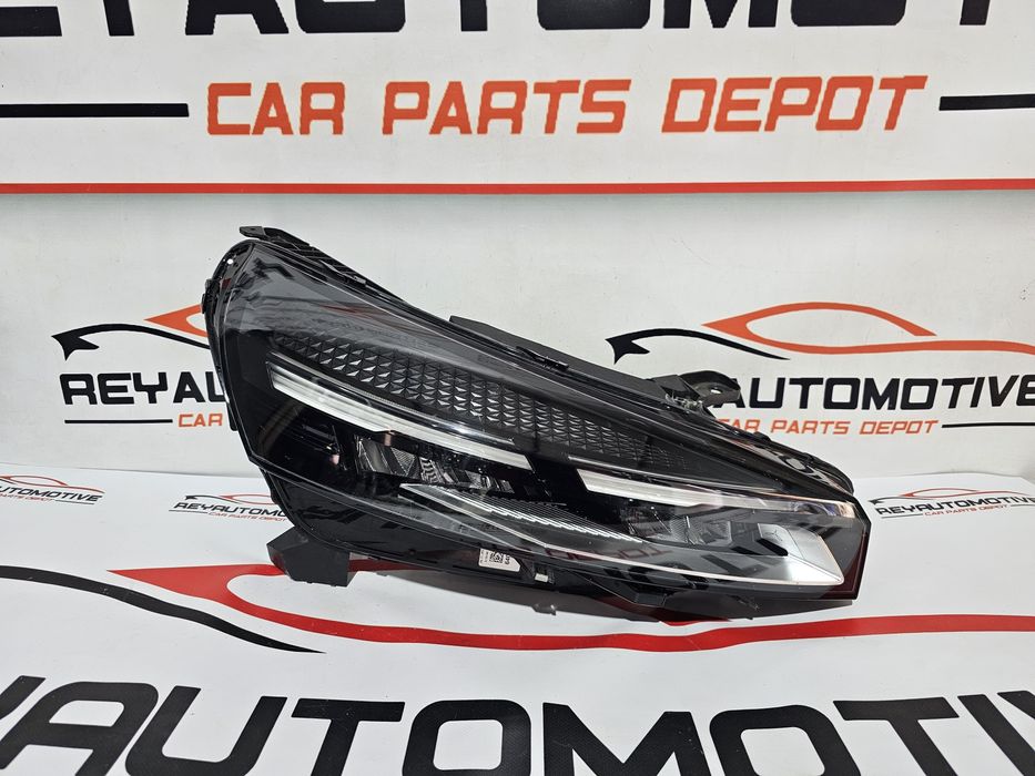 Far dreapta led Renault Clio 5 Facelift dupa 2023 cod 260103507R