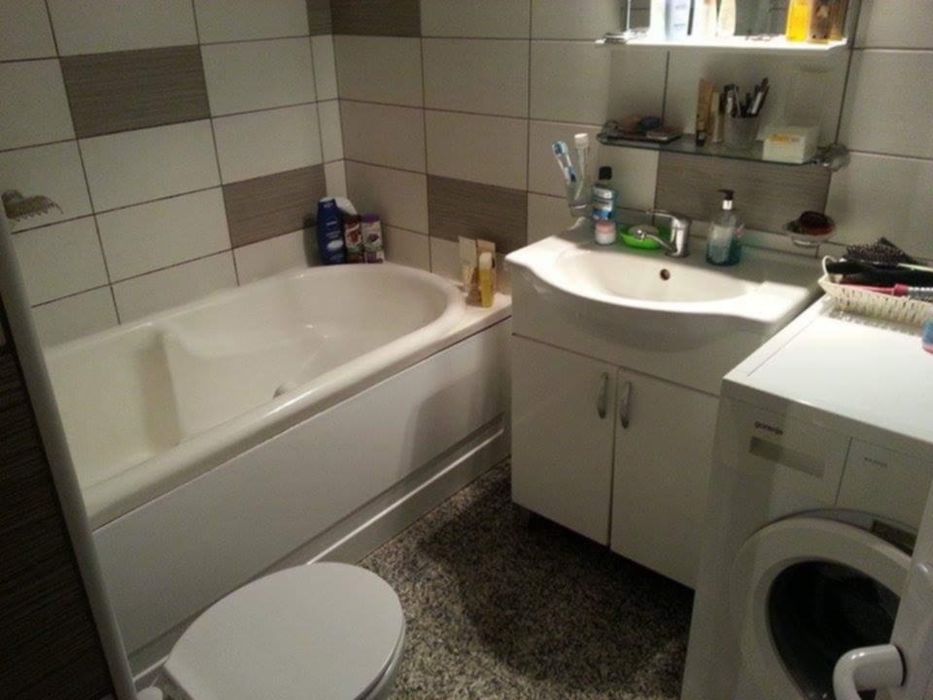 Vand casa ultracentrala deosebita cu 2 unitati separate
