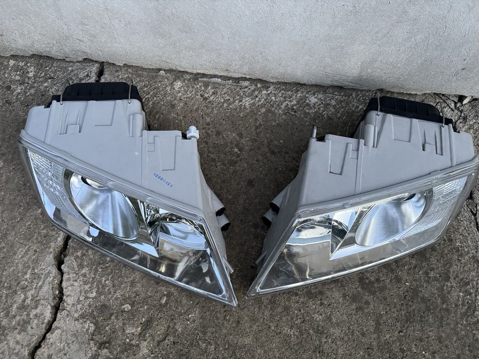 Set Faruri Noi DEPO (cu lupă) - Skoda Octavia 2 (2004-2008) - H7