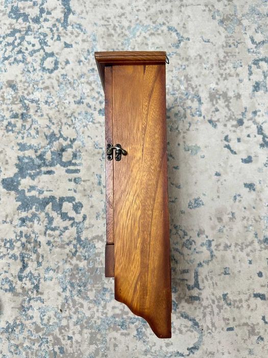 Настенный бар для бутылок