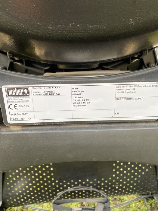 Weber 6 kw газово  барбекю.