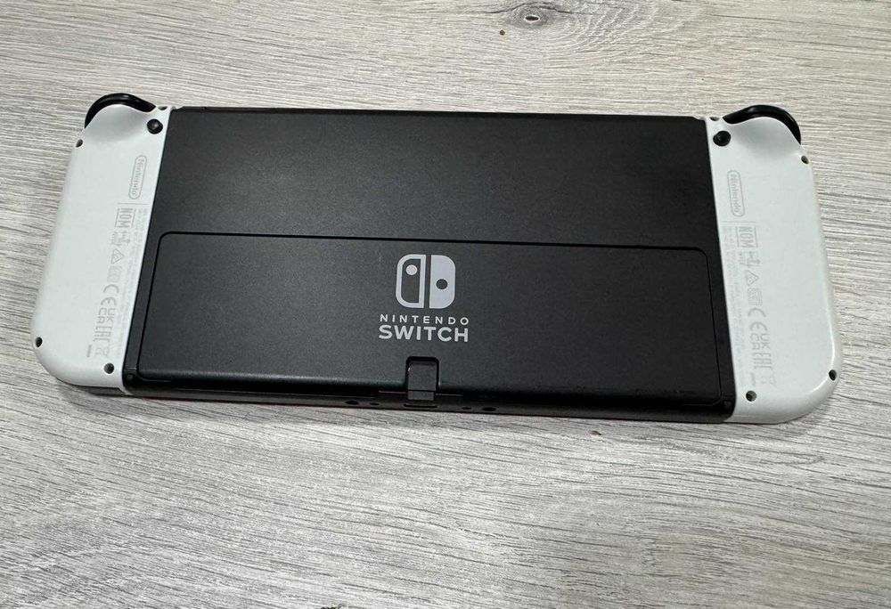 Nintendo Switch OLED Model