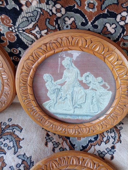 Vând set de 4 goblenuri vechi