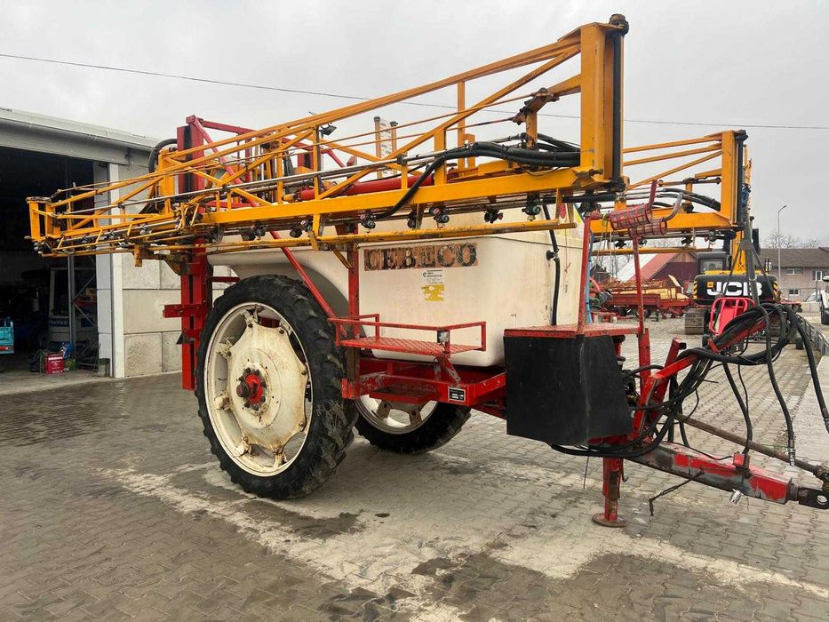 Прикачна пръскачка Agrifac – 3000 л, 24 м