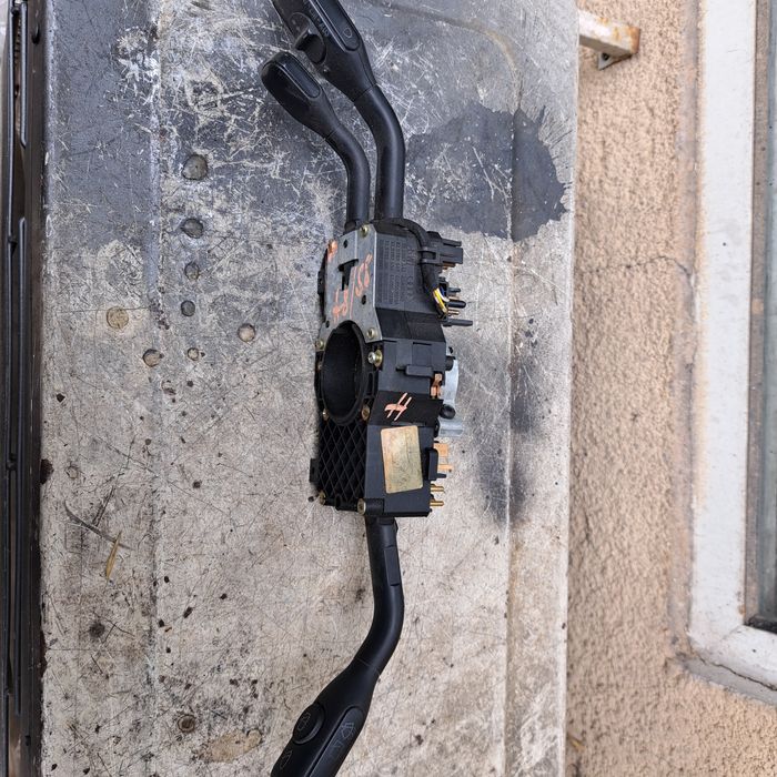 Оригинален лост  фарове/чистачки AUDI А4/A8/S8 Vw Turan