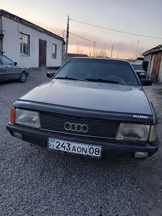 Ауди100 срочно сатылады