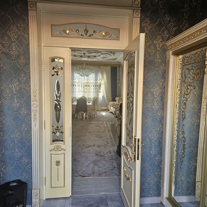 Амир Темур! Продаётся Евродом 6 соток 12 комнат