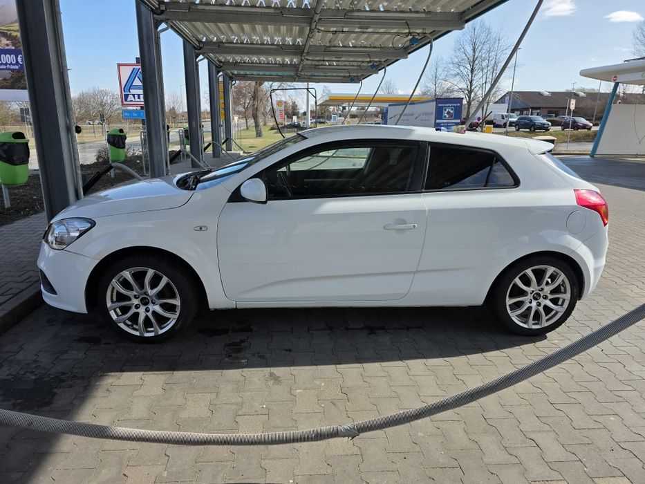 KIA Ceed 2013 — imagine 2