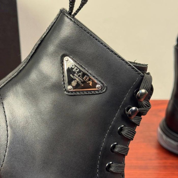 Ghete Prada , calitate premium , pe stoc , noi , 39