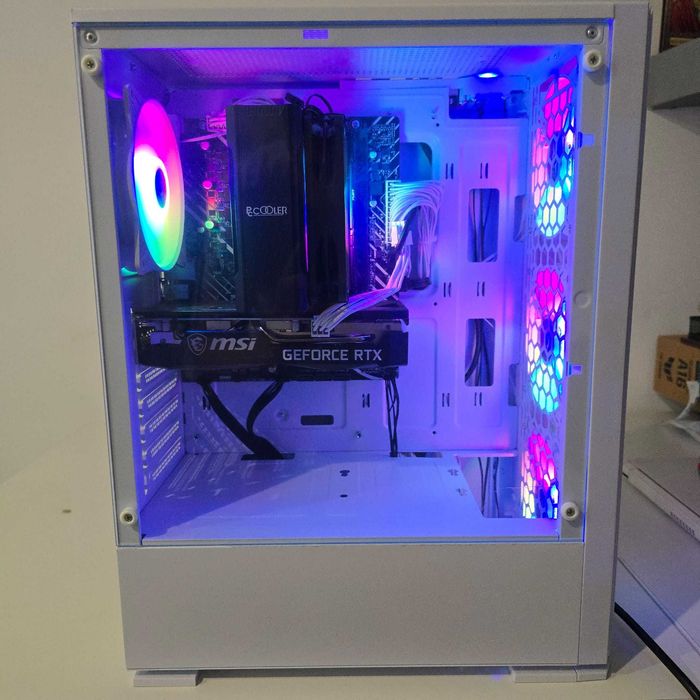 Calculator/PC i9-12900K | RTX 3050 8GB | 16GB RAM DDR5 | Win 11 Pro