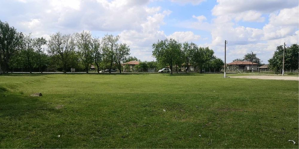 Продава се Къща в с. Грънчарово, Област Силистра - 500 кв.м за 255 €/кв.м - Снимка #2