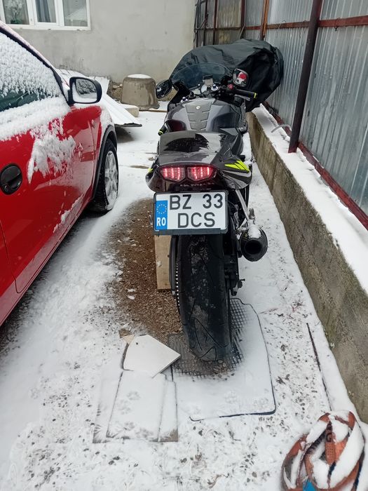 Yamaha R6 2004  de vanzare ,3850 euro