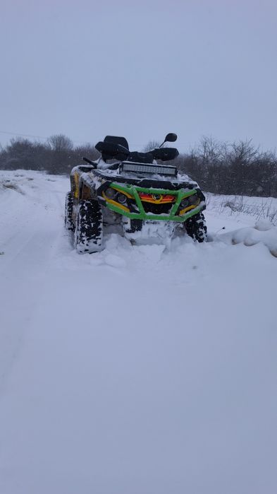 Vând ATV 4x4 can am outlander 650 G2