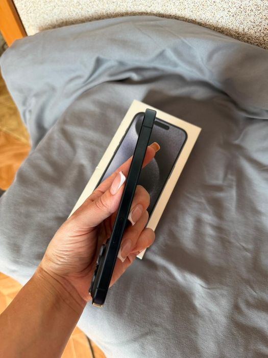 Iphone 15 pro 256 gb как новый