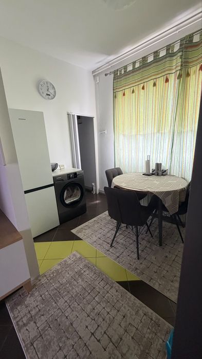 Apartament 2 Camere Decomandat - Centrul Civic