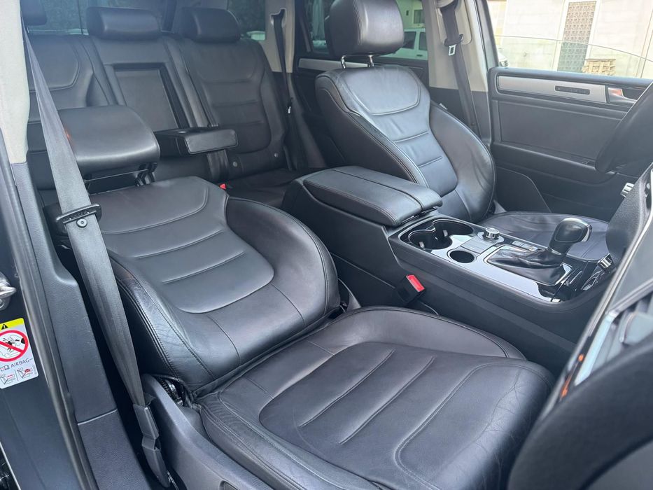 Vw Touareg 3.0TDI  245CP