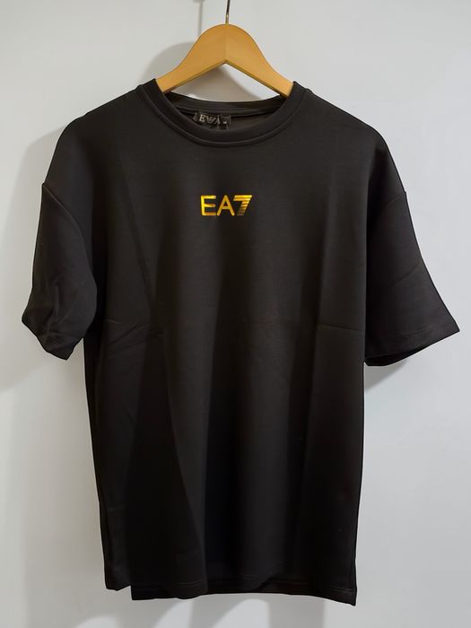 Tricou EA7 Emporio Armani negru logo auriu, XXL