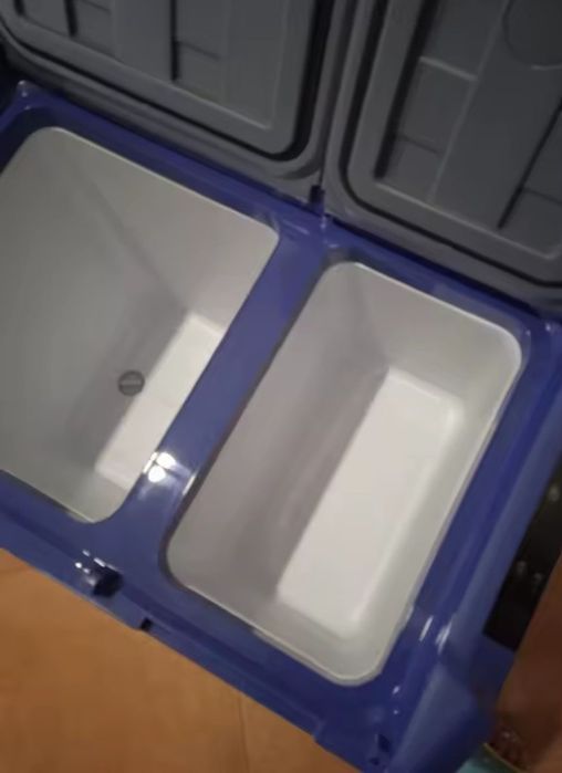 Хладилник vevor 40л.  12/220v