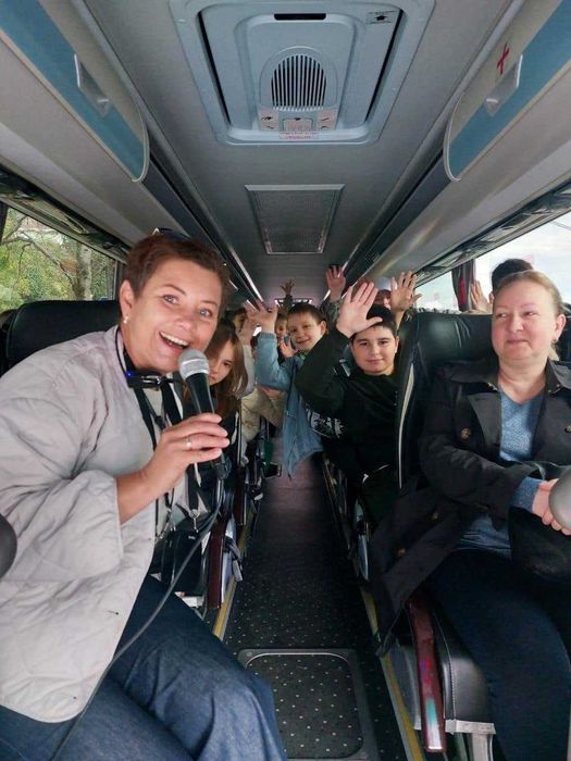 Avtobus ijarasi
 Avtobus xizmatlari
 Turistik avtobus