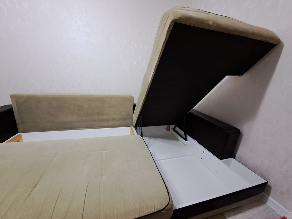 Продам угловой диван