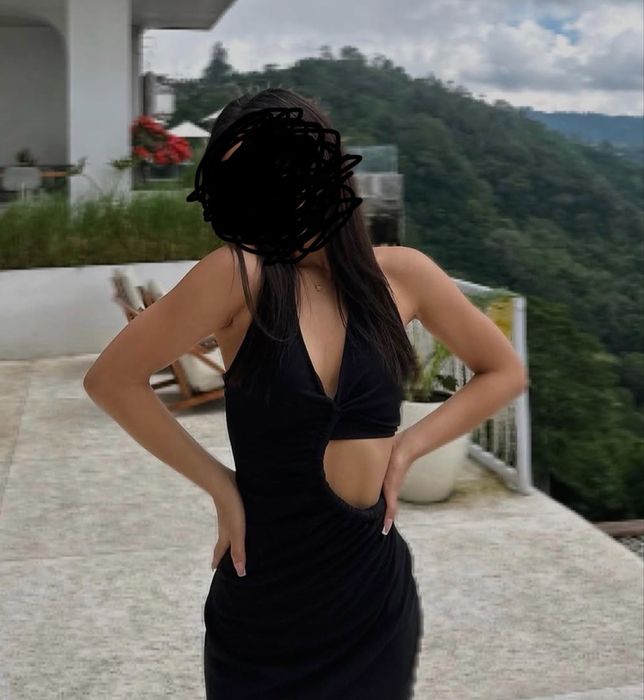 Черное платье в пол