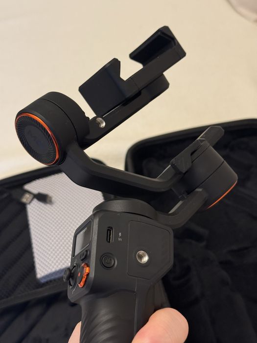 Gimbal/stabilizator smartphone Hohem iSteady M6 3-axis AI Tracker Vlog