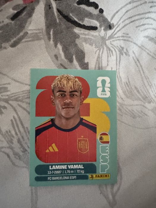 Lamine yamal panini стикер