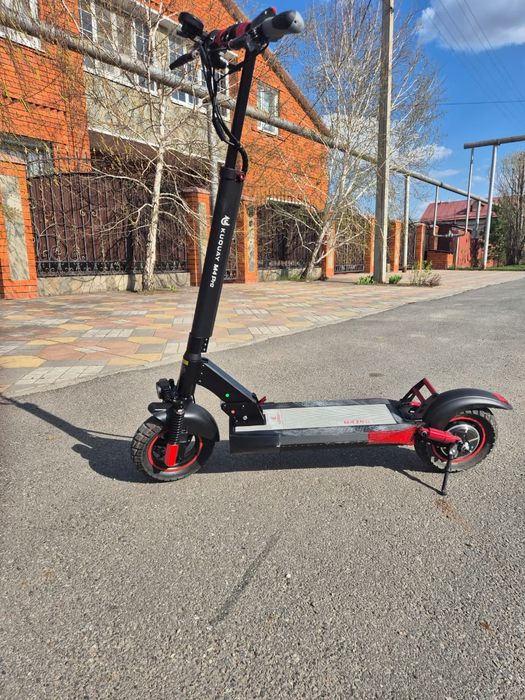 Продам электосамокат