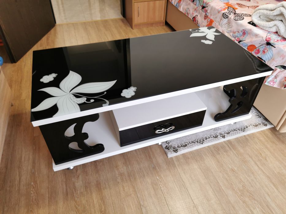 Masa living din sticla și mdf Staer