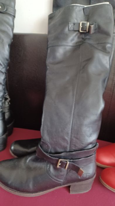 Дамски черни и червени  ботушки номер 39-40