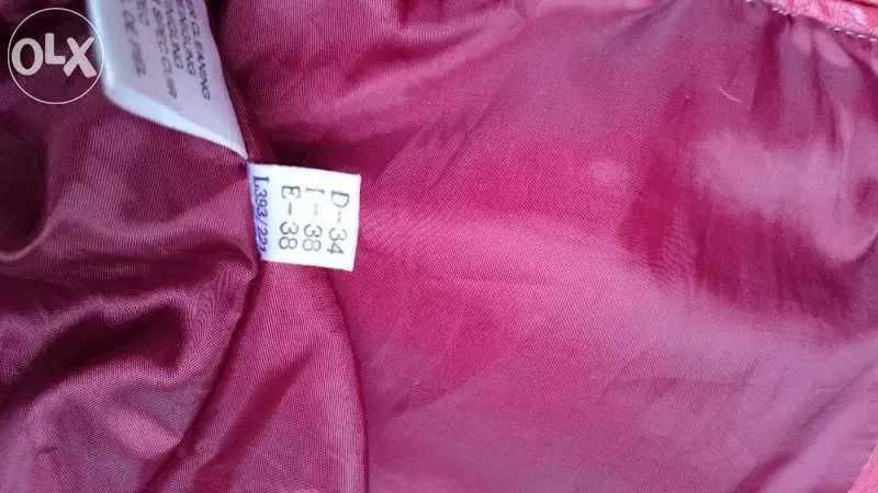 Продаеам дамско кожено яке