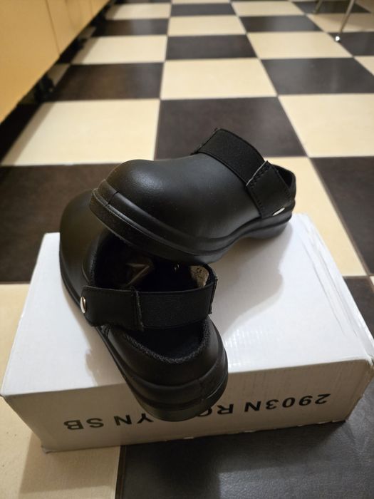 SANDALE DE LUCRU - Noi - Marimea 37