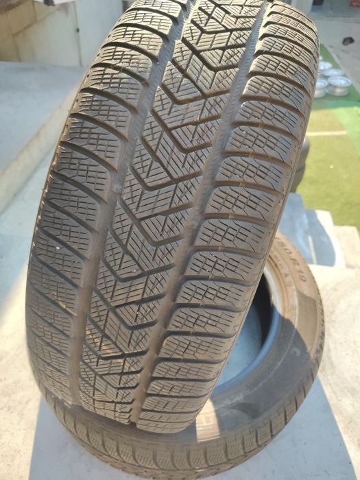 2 бр зимни 235/55/19 PIrelli