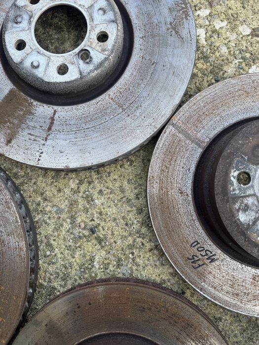 Спирачки бмв м50д х5 х6 ф15 ф16 (spirachki bmw x5 x6 m50d)