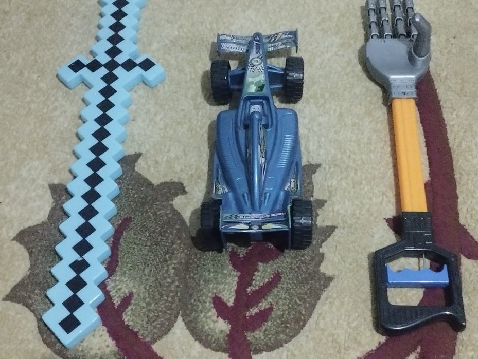 Продам 3 детские игрушки