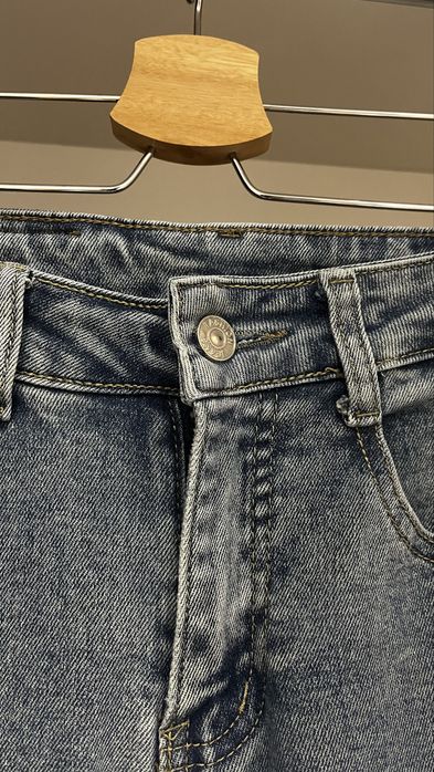 Джинсы женсие клеш