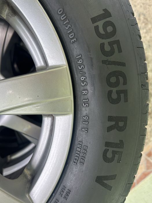 jante  cu cauciucuri vara  195 65R15