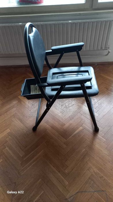 Тоалетен стол за възрастни