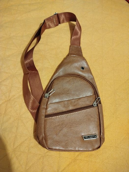 Чантичка за през рамо