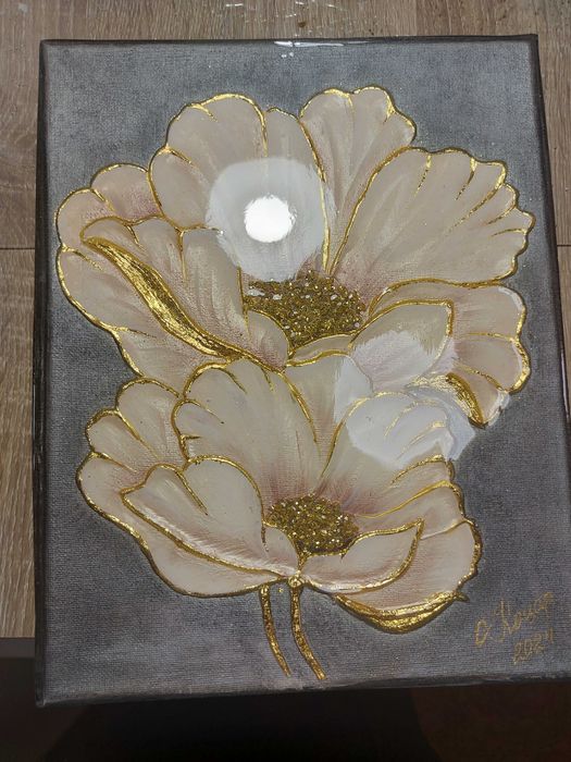 Рисувам картини по поръчка.