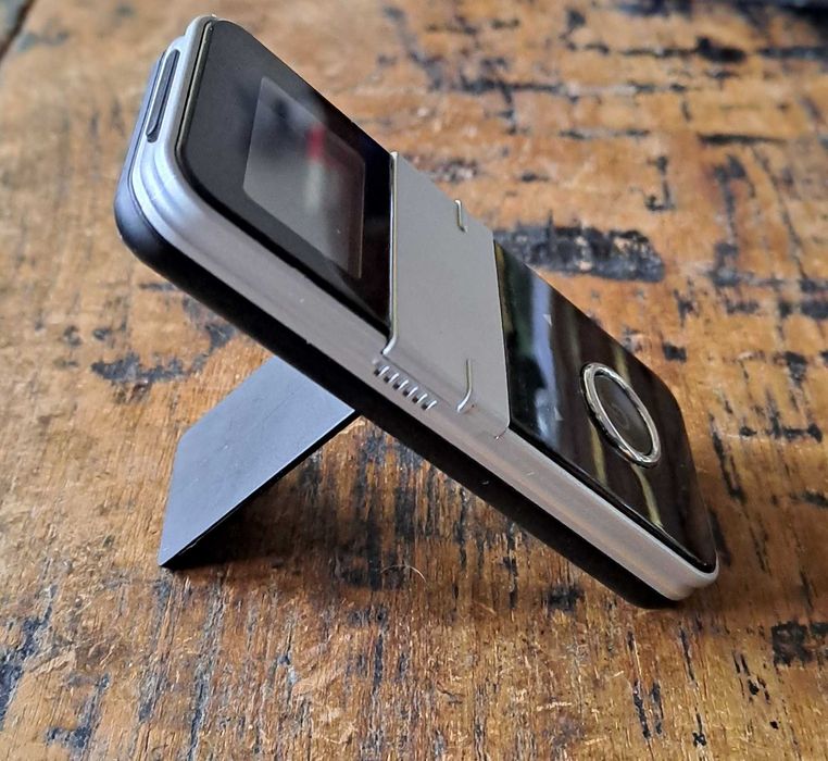 часовник будилник за пътуване Marksman Марксман дигитален с калъф